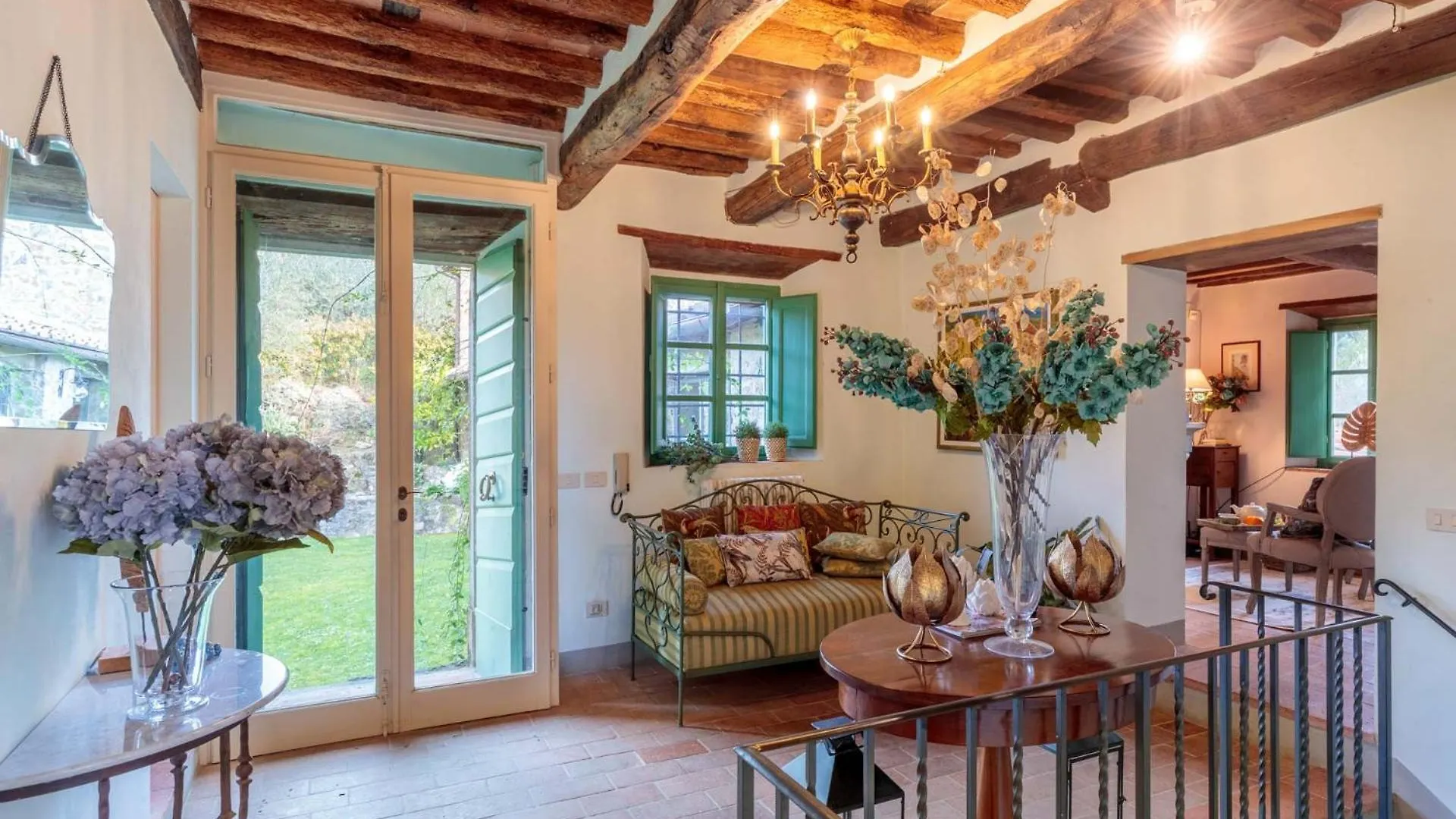 Villa Gufo Lucca Italy