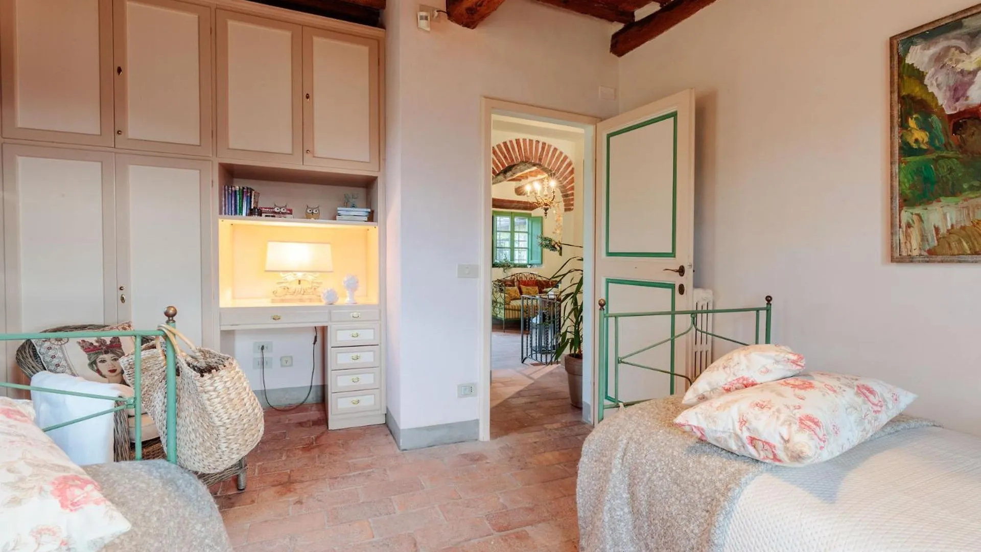 Villa Gufo Lucca Italy