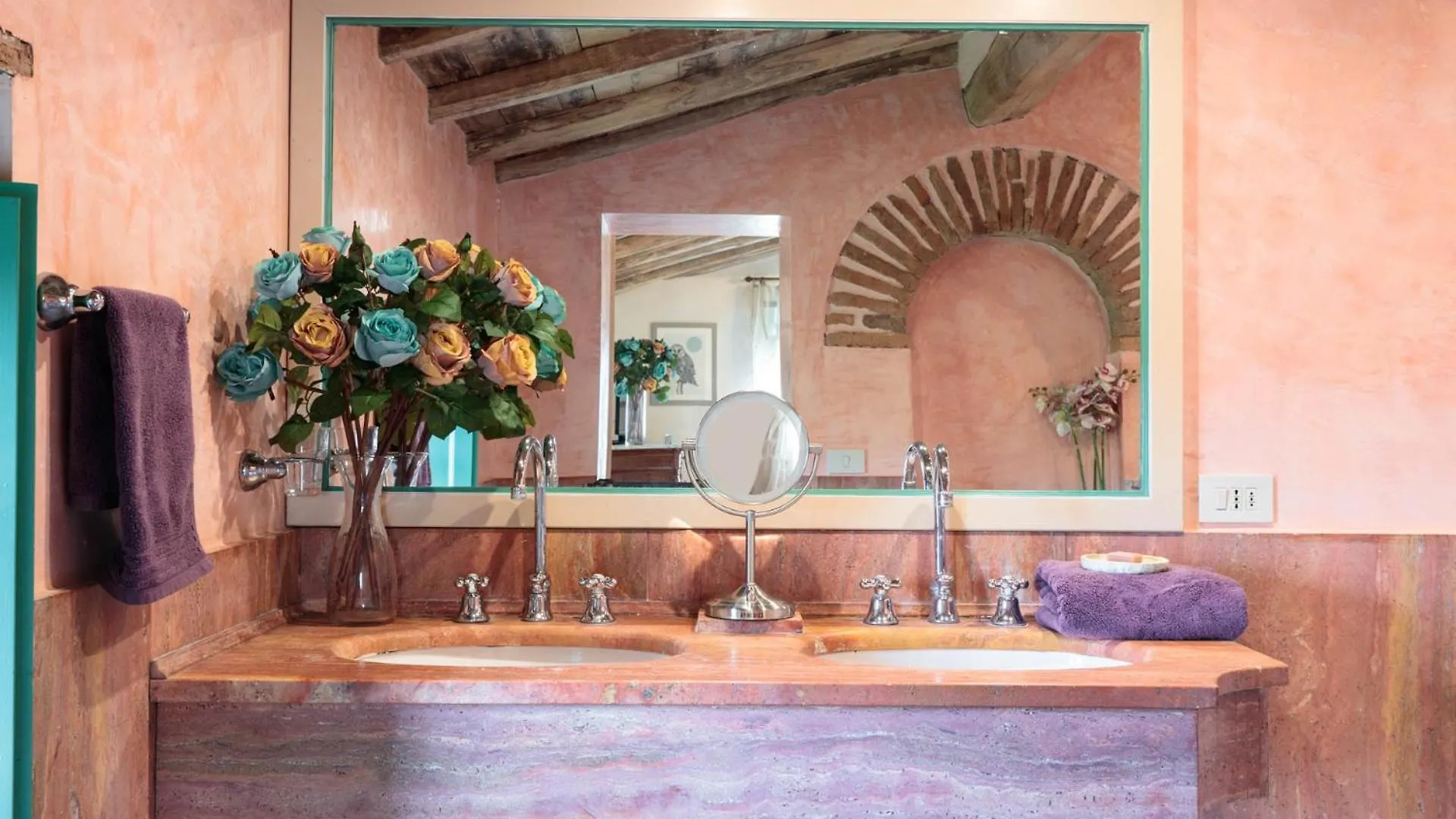 Villa Gufo Lucca Italy