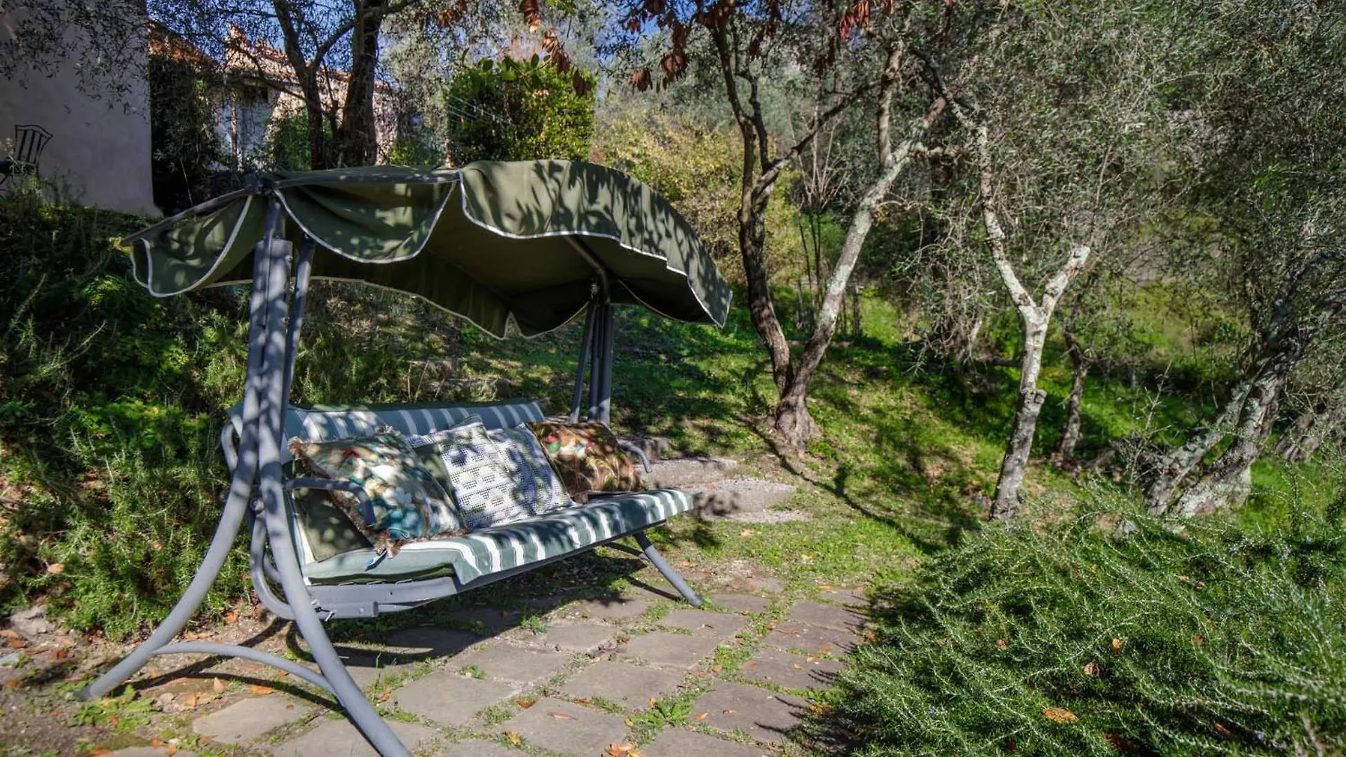 Villa Gufo Lucca 0*,  Italy