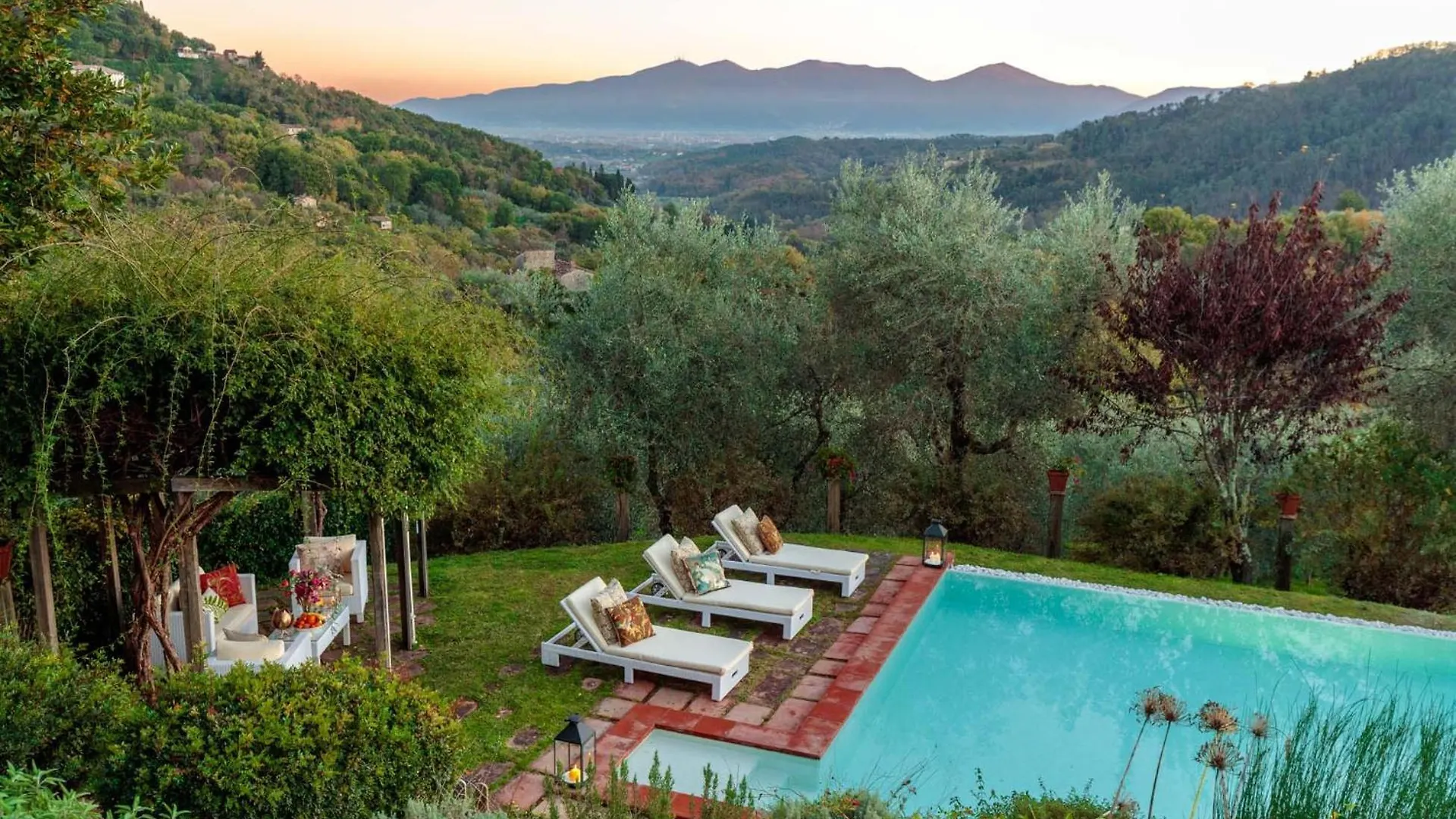Villa Gufo Lucca Italy