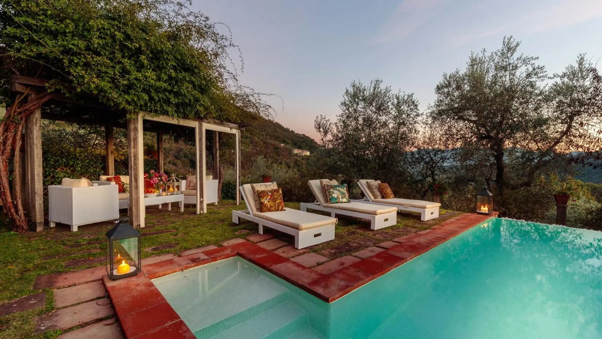 Villa Gufo Lucca 0*,