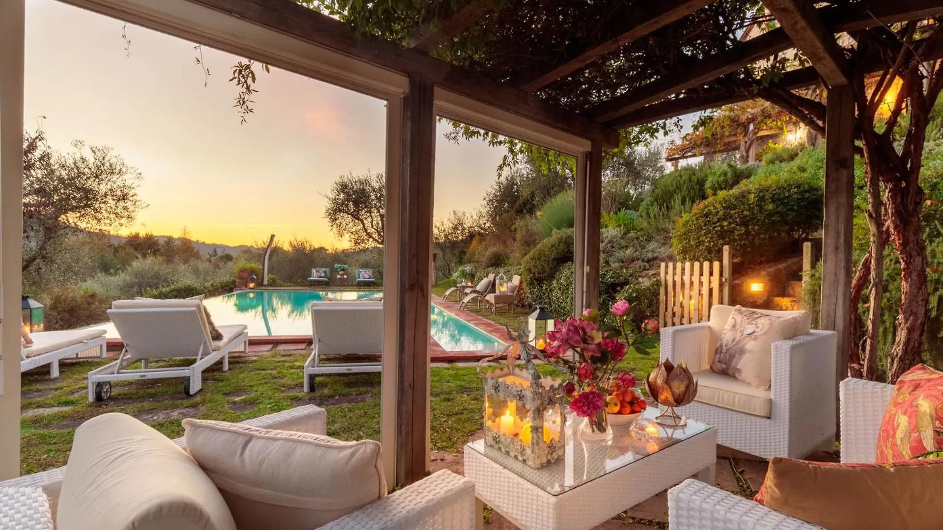 Villa Gufo Lucca Italy