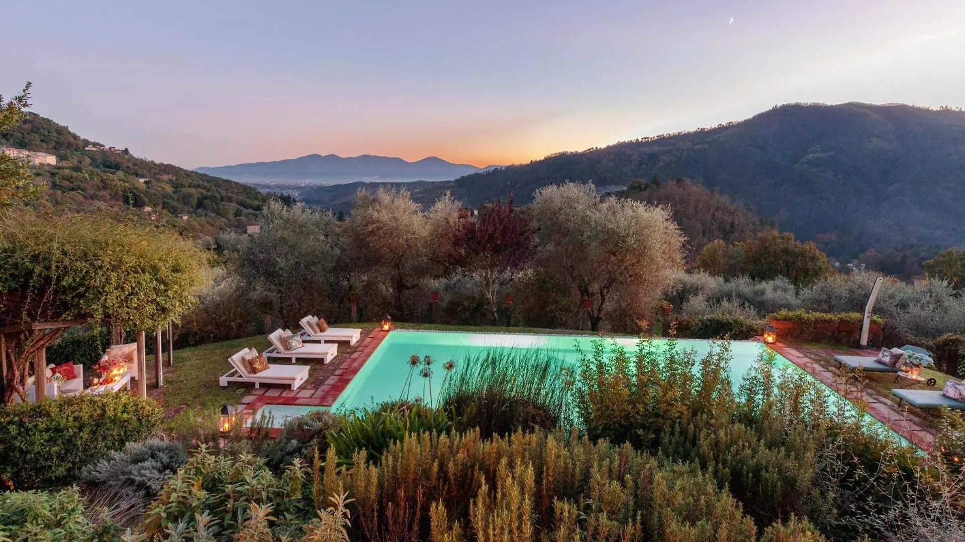 Villa Gufo Lucca 0*,  Italy